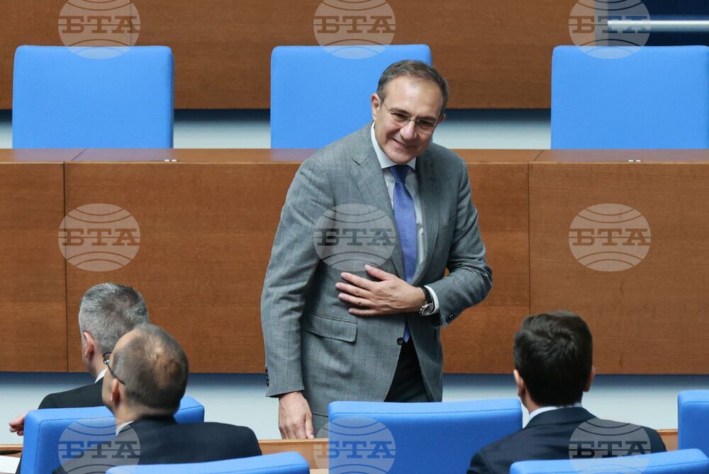 Парламент - заседание - Борислав Гуцанов