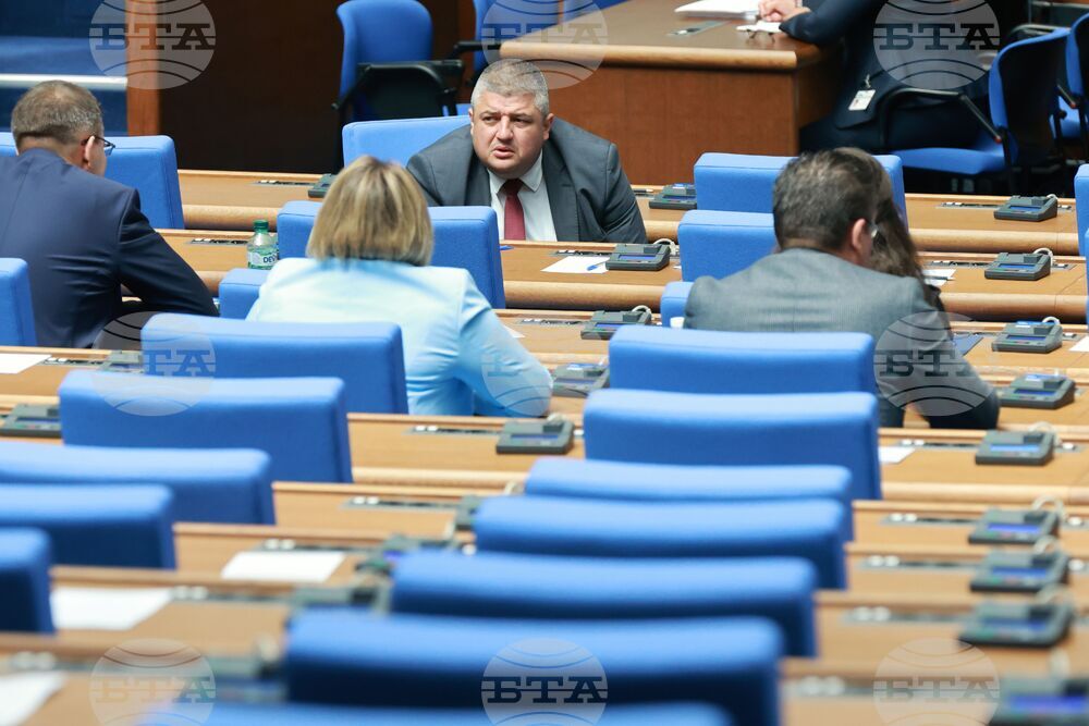 Парламент - заседание - Байрам Байрам