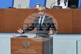 Парламент - заседание - Костадин Костадинов