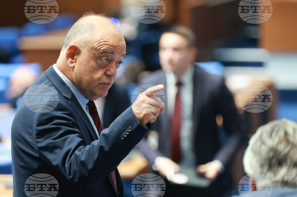 Парламент - заседание - Атанас Атанасов