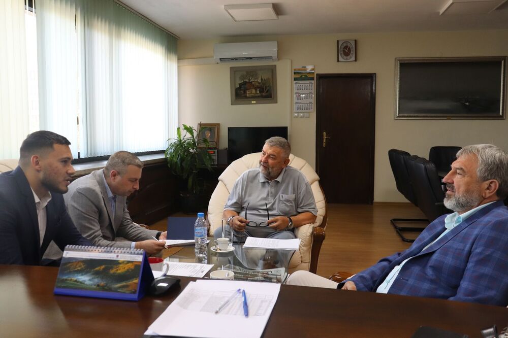 Областна администрация Русе: Русенските депутати от ГЕРБ-СДС ще съдействат за рестарта на „Синият Дунав“