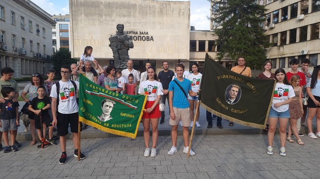 От Плевен за 30-и път дадоха началото на Националния поход "По стъпките на Апостола"