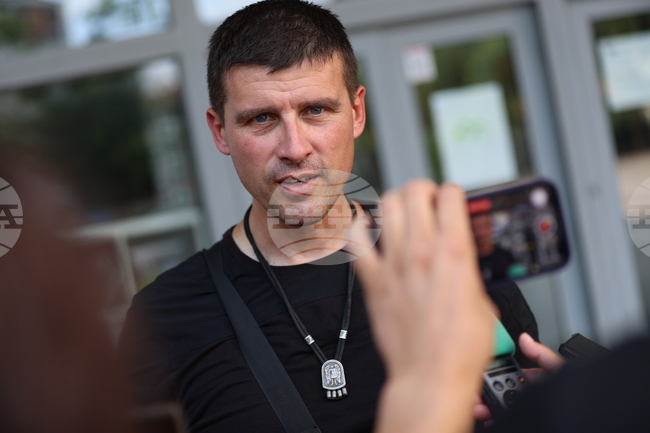 Благоевград - партия „Величие“ - Ивелин Михайлов - среща с граждани