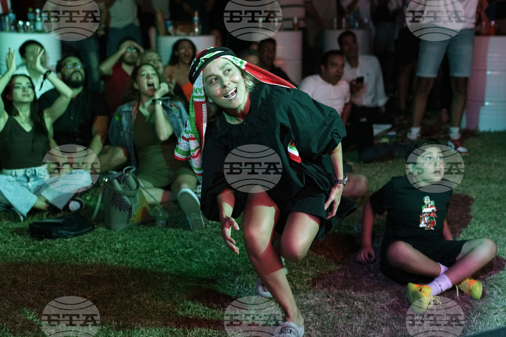 Emirates WCup Soccer Fans