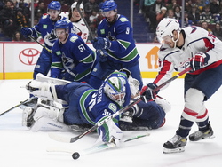 Capitals Canucks Hockey