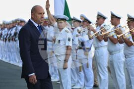 Бургас - „Бриз - 2024“ - Румен Радев - посрещане