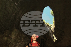 Парламент - изложба - „Аз съм българка“