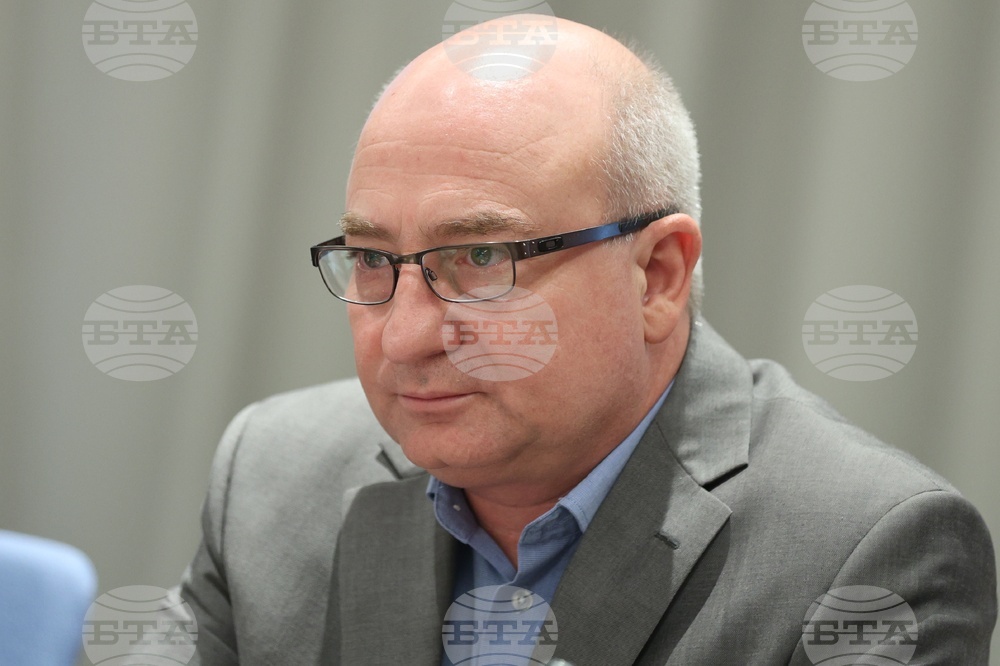 Дискусия - „(Р)еволюция на лявото: пътят пред България“