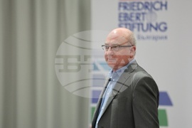 Дискусия - „(Р)еволюция на лявото: пътят пред България“