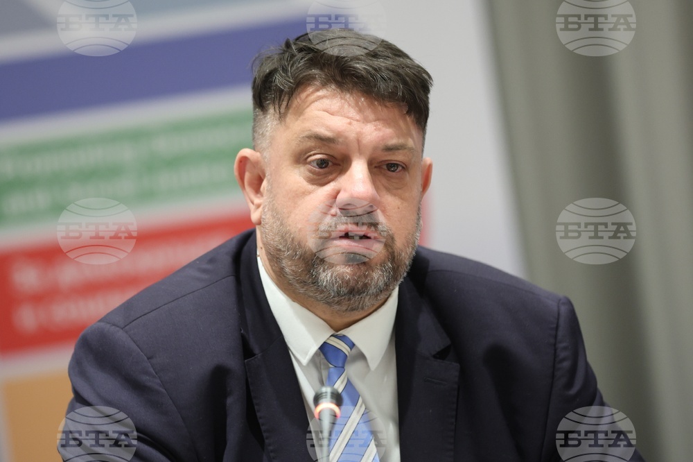Има представляващ партията и неговият подпис е напълно легитимен, каза Атанас Зафиров по повод твърдения на Корнелия Нинова