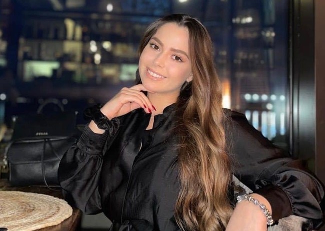 Поне 2 000 учители и ученици ще изпълнят зала "Младост"