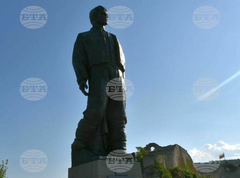 Община Ловеч: С възпоменателна церемония с военен ритуал отбелязваме 187 години от рождението на Васил Левски
