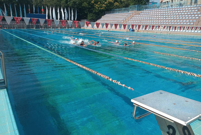 Община Варна: Затварят за профилактика басейн „Юлиян Русев“