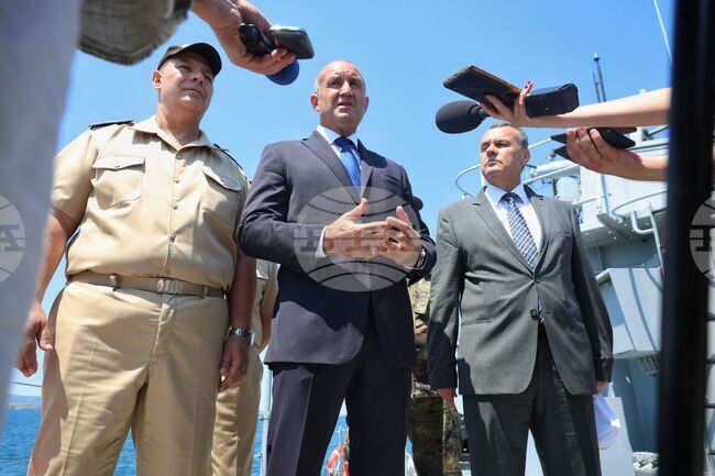 Фрегата „Дръзки“ - Румен Радев - Военноморски сили - пресконференция