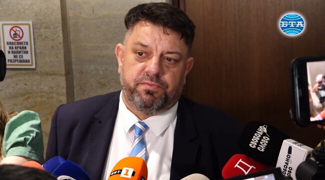 Насърчавам желанието да се търси диалог, каза Атанас Зафиров относно разговорите за съставяне на правителство