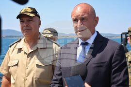 Фрегата „Дръзки“ - Румен Радев - Военноморски сили - пресконференция