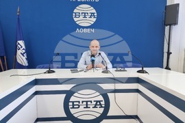 Национален пресклуб на БТА Ловеч - Стефан Тихолов - председател на Общински съвет - пресконференция