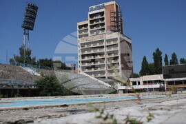 Изоставен плувен комплекс - разруха