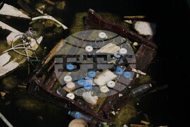 Изоставен плувен комплекс - разруха