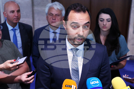 Народни представители - ПП-ДБ - брифинг