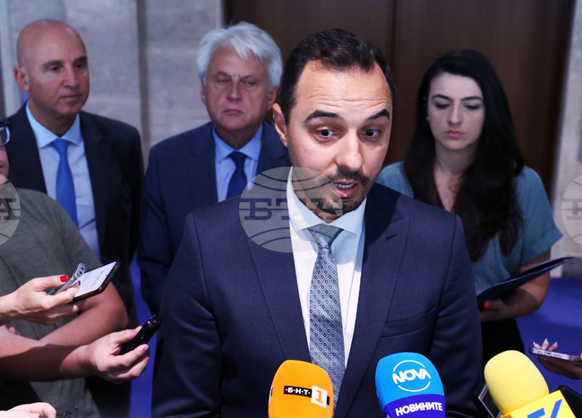 Народни представители - ПП-ДБ - брифинг