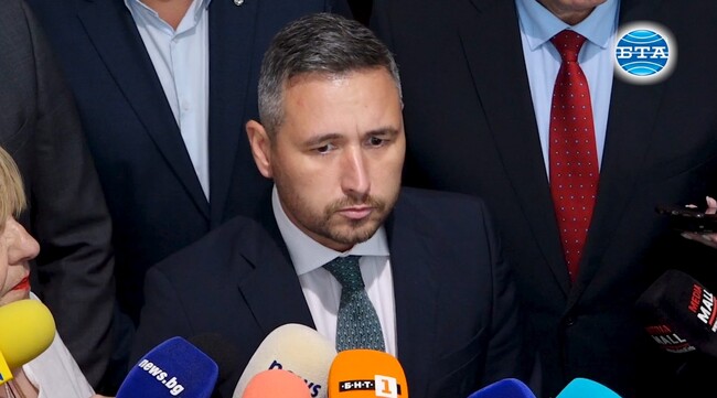 Напусналите парламентарната група на ДПС заявиха несъгласие с опитите, които се правят според тях, за насаждане на етническо напрежение