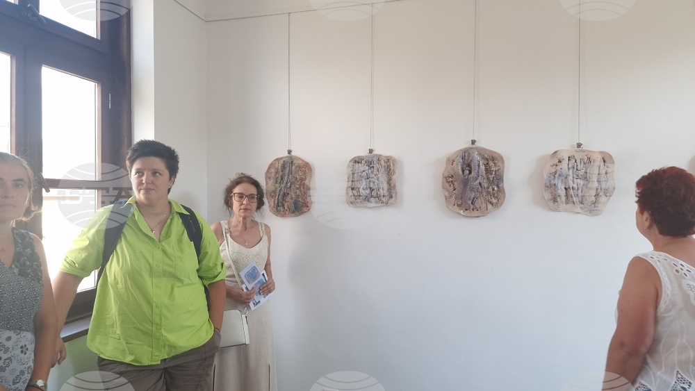 Троян - изложба - Енчо Ганковски - Василена Ганковска - керамика