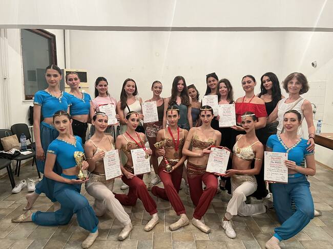 Четири първи и едно второ място спечелиха шуменски балерини на Международния младежки фестивал на изкуствата „Музите“ в Созопол