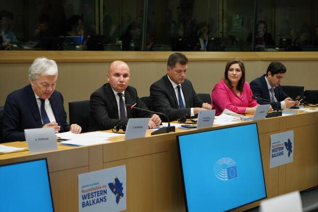 Кючюк води кръгла маса за Западните Балкани в Брюксел