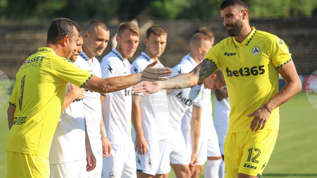 Футболният Септември обяви три нови попълнения