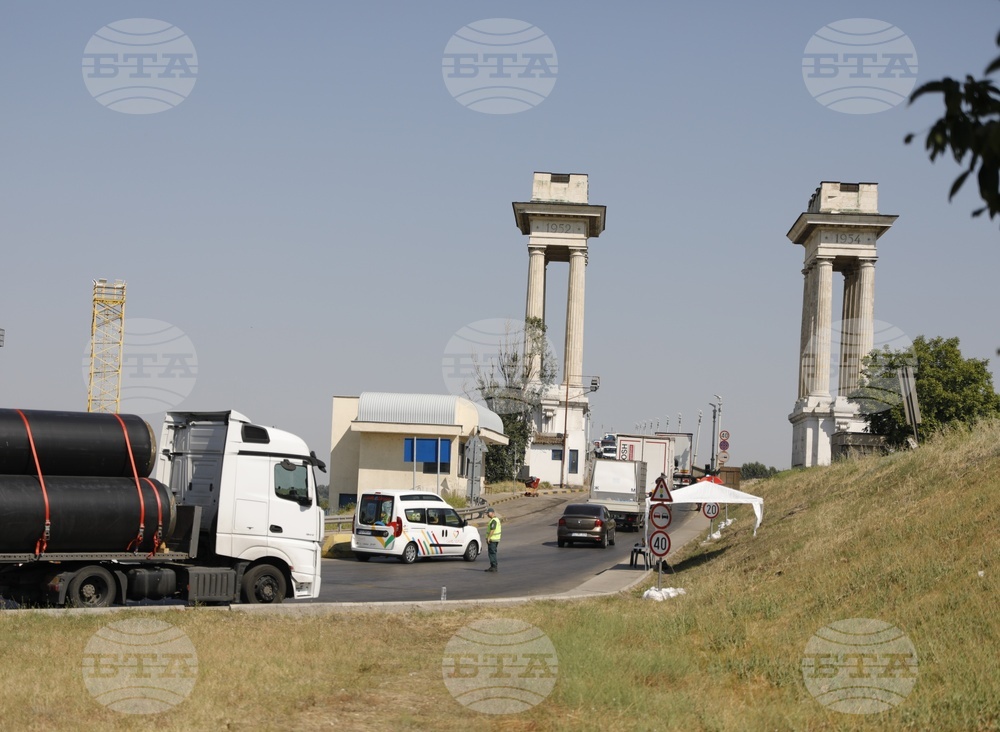 Traffic Is Normal at Danube Bridge