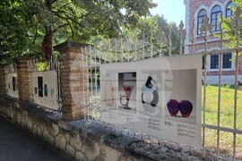 Варна - изложба - вази с италиански дизайн