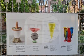 Варна - изложба - вази с италиански дизайн