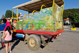 Село Клисура - сафари - туристическа атракция