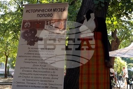 Кърджали - изложба - носии - Капитан Петко войвода