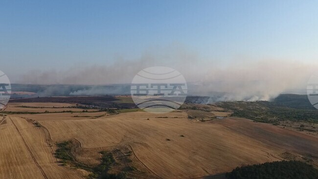 Firefighters Combat Blaze near Lesovo Border Crossing to Turkiye amid Rugged Terrain Challenges