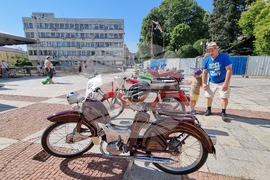Габрово - изложение - ретро автомобили