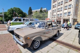 Габрово - изложение - ретро автомобили