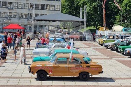 Габрово - изложение - ретро автомобили