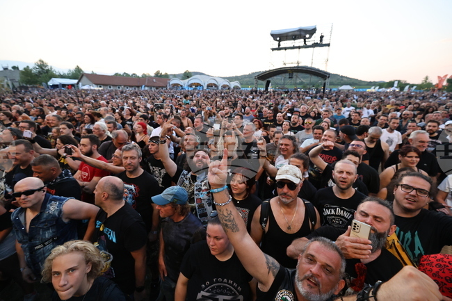 Фестивалът Midalidare Rock In The Wine Valley започва утре с участието на Manowar