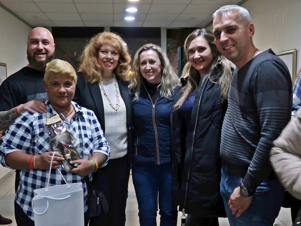 Вицепрезидентът Илияна Йотова подкрепи третата самостоятелна изложба на Фанка Борисова