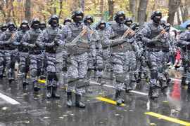 Румъния - Национален празник - Военен парад - 1 декември