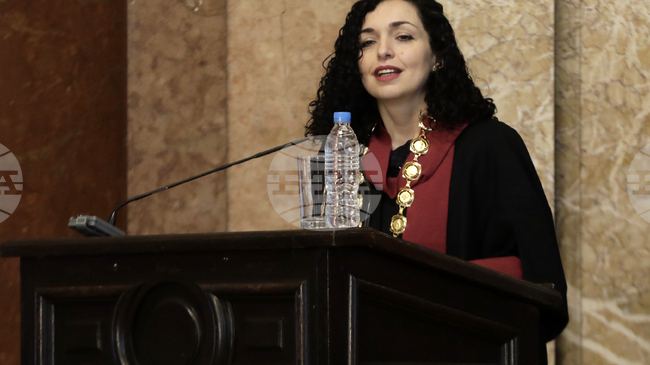 Вьоса Османи приключва днес мандата си като президент на Косово; длъжността ще бъде поета временно от председателя на парламента Албулена Хаджиу