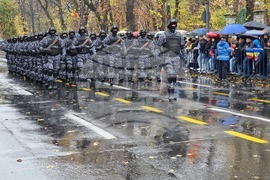 Румъния - Национален празник - Военен парад - 1 декември