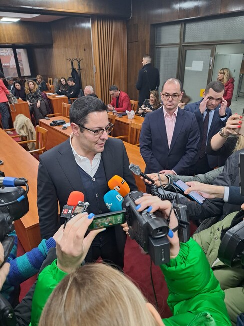 Министър Пулев за ББР: За да надградим, трябва да разчистим гнилите ябълки