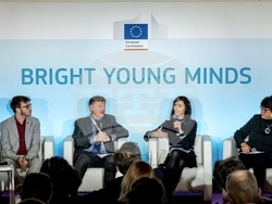 Мария Габриел - домакин на Европейската среща на върха за образование, провеждаща се в Брюксел