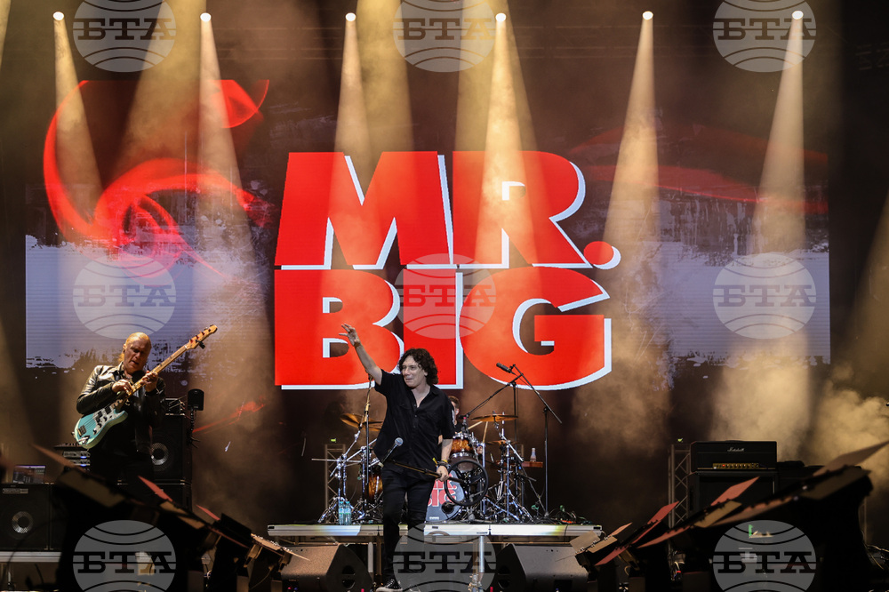 Село Могилово - "Midalidare Rock In The Wine Valley 2024" - рок фестивал - група "Mr. Big"