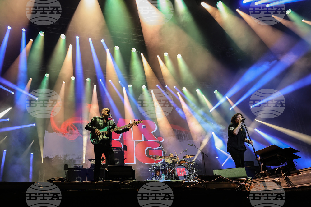 Село Могилово - "Midalidare Rock In The Wine Valley 2024" - рок фестивал - група "Mr. Big"