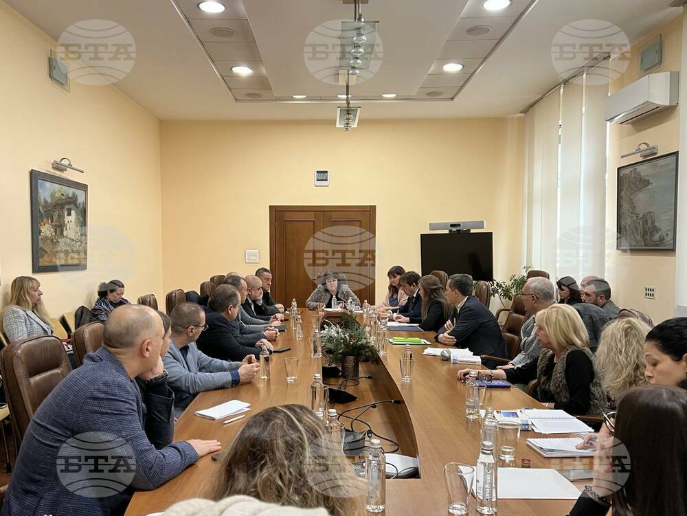 Камара на строителите в България: Министрите на финансите и регионалното развитие и благоустройството проведоха работна среща с представители на КСБ и ББКП