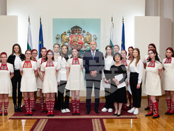 Пощенска марка „20 години благотворителна инициатива „Българската Коледа“ беше валидирана на тържествена церемония в президентската институция